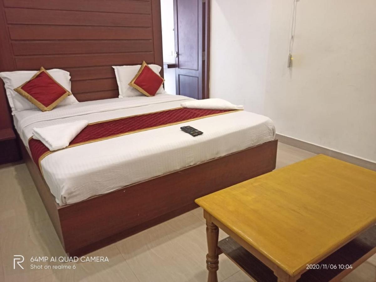 Meridian Castle Hotel Puducherry Eksteriør billede