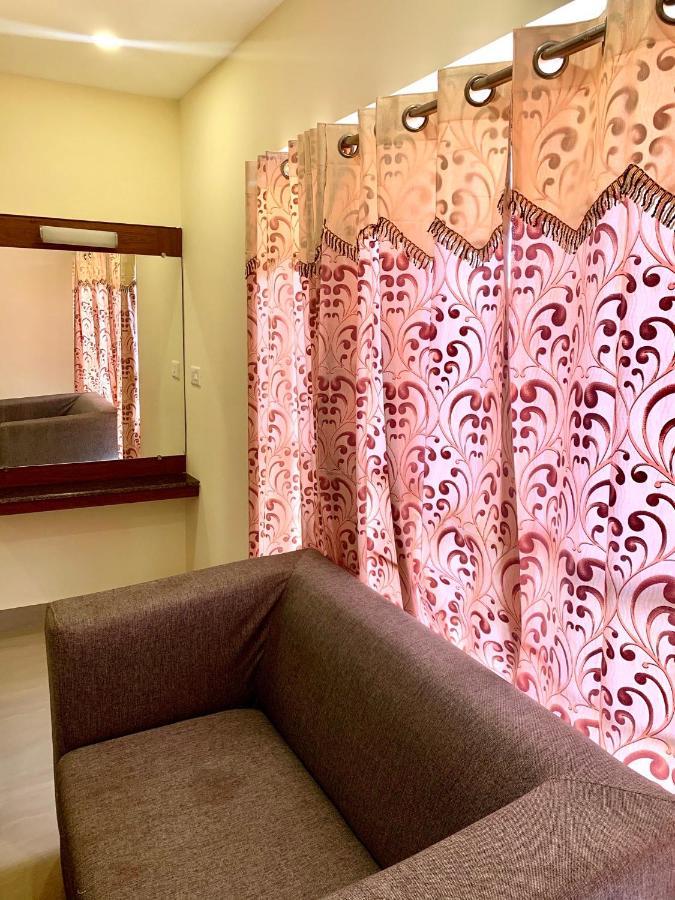 Meridian Castle Hotel Puducherry Eksteriør billede