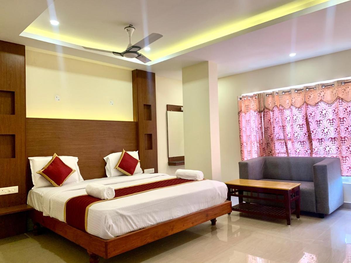 Meridian Castle Hotel Puducherry Eksteriør billede